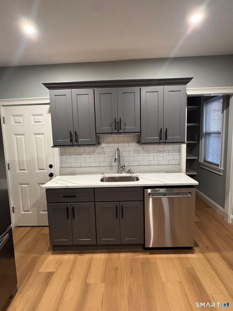 Tiny photo for 162 Fox Street #2nd, Bridgeport, CT 06605 (MLS # 24157839)