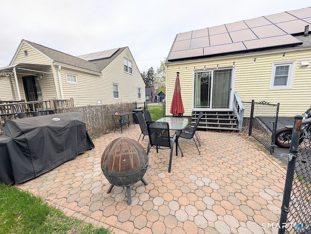Photo of 36 Marshall Road, Manchester, CT 06040 (MLS # 24164542)