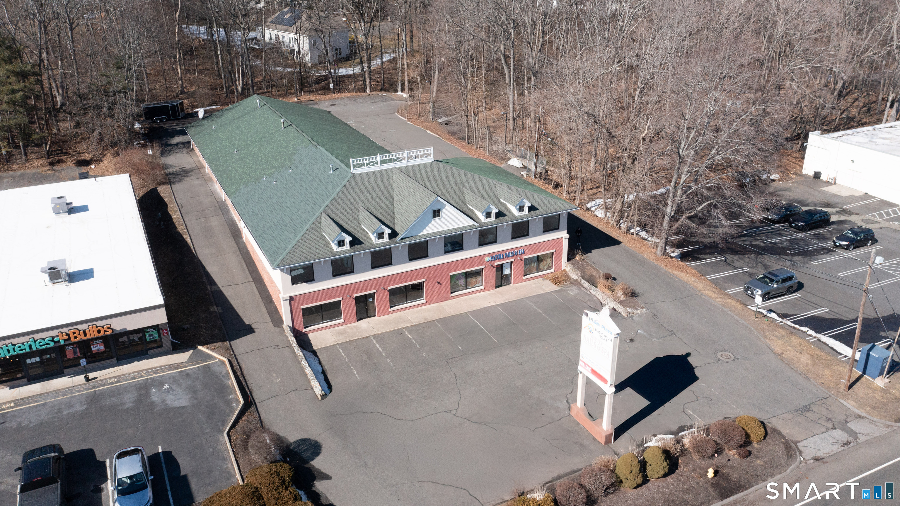 477 Boston Post Road 2E