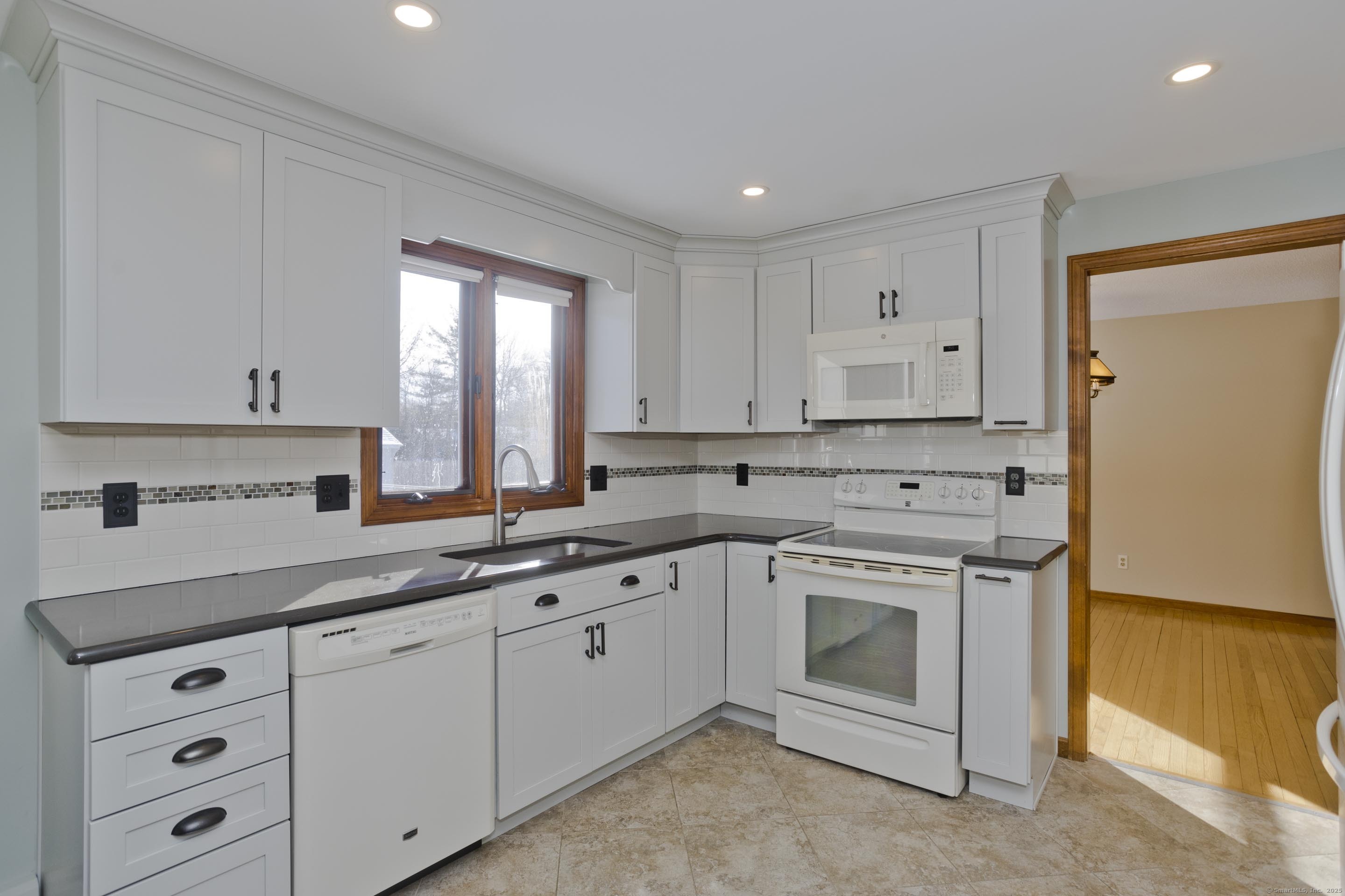 53 Spruceland Road, Enfield, Connecticut image 10