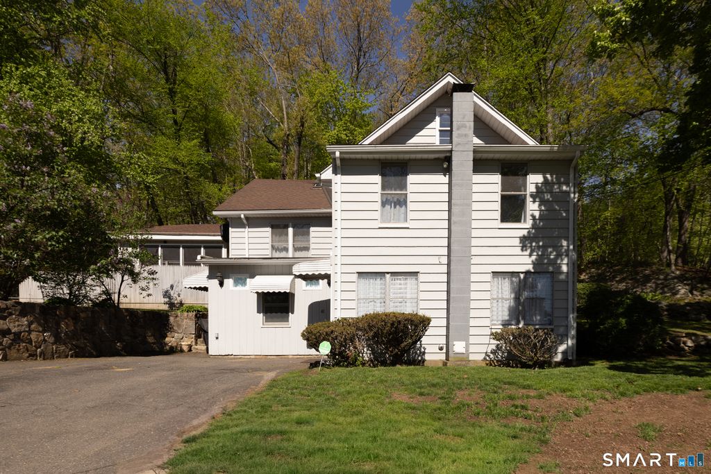 Photo of 41 Chester Avenue, Waterbury, CT 06704 (MLS # 24174862)