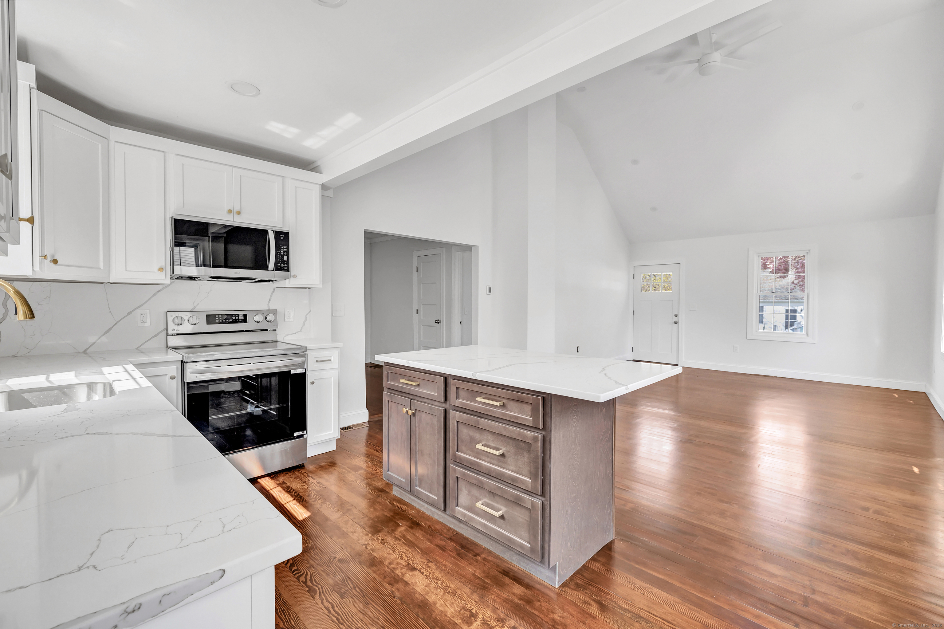 40 Beecher Avenue, Shelton, Connecticut image 13