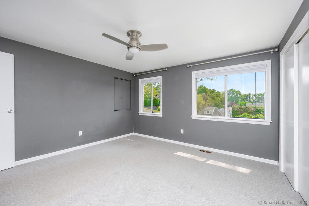 Fairfield, Connecticut 06824, United States, 2 Bedrooms Bedrooms, ,2 BathroomsBathrooms,Residential,Active,187635