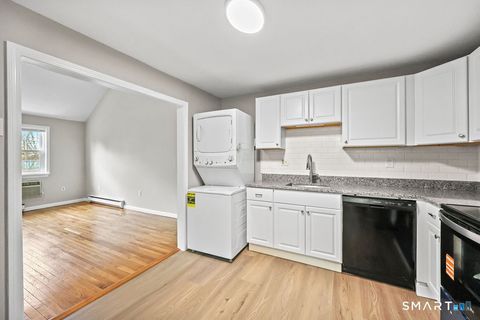 Tiny photo for 1271 Washington Street #4, Middletown, CT 06457 (MLS # 24164437)