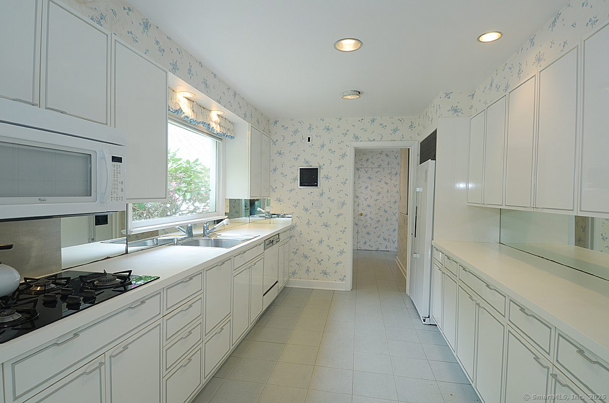 27 Rippowam Road, New Canaan, Connecticut image 31