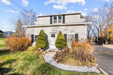 Photo of 4 Bellview Road, Branford, CT 06405 (MLS # 24155080)