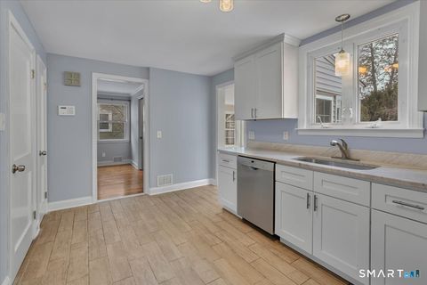 Tiny photo for 124 Lincoln Street, Hamden, CT 06518 (MLS # 24147421)