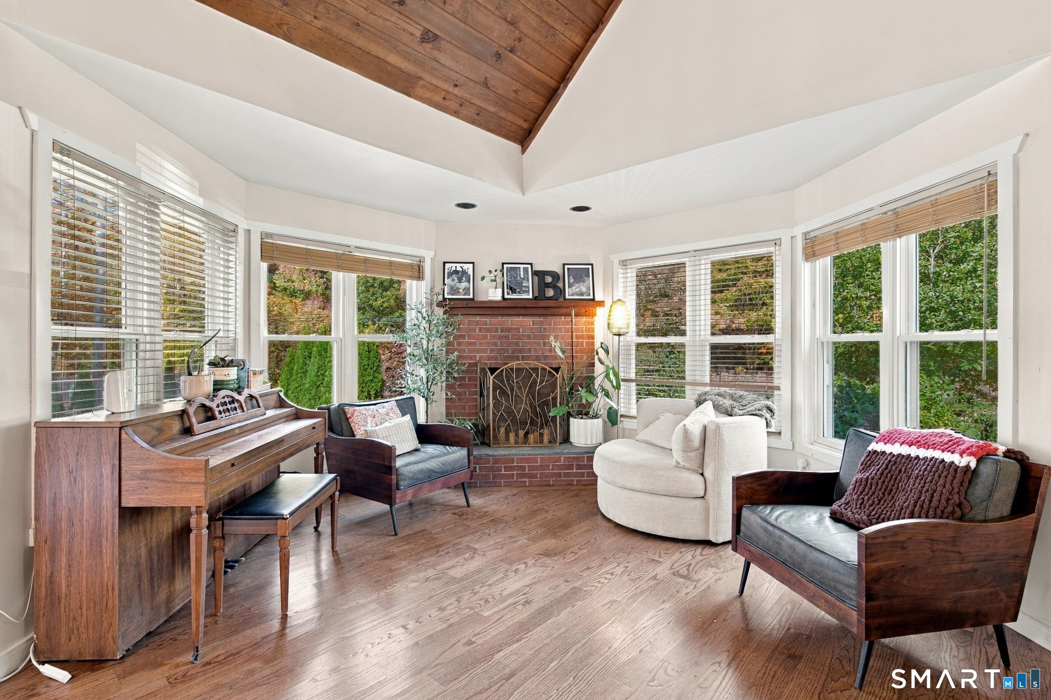 2 Pinewood Trail