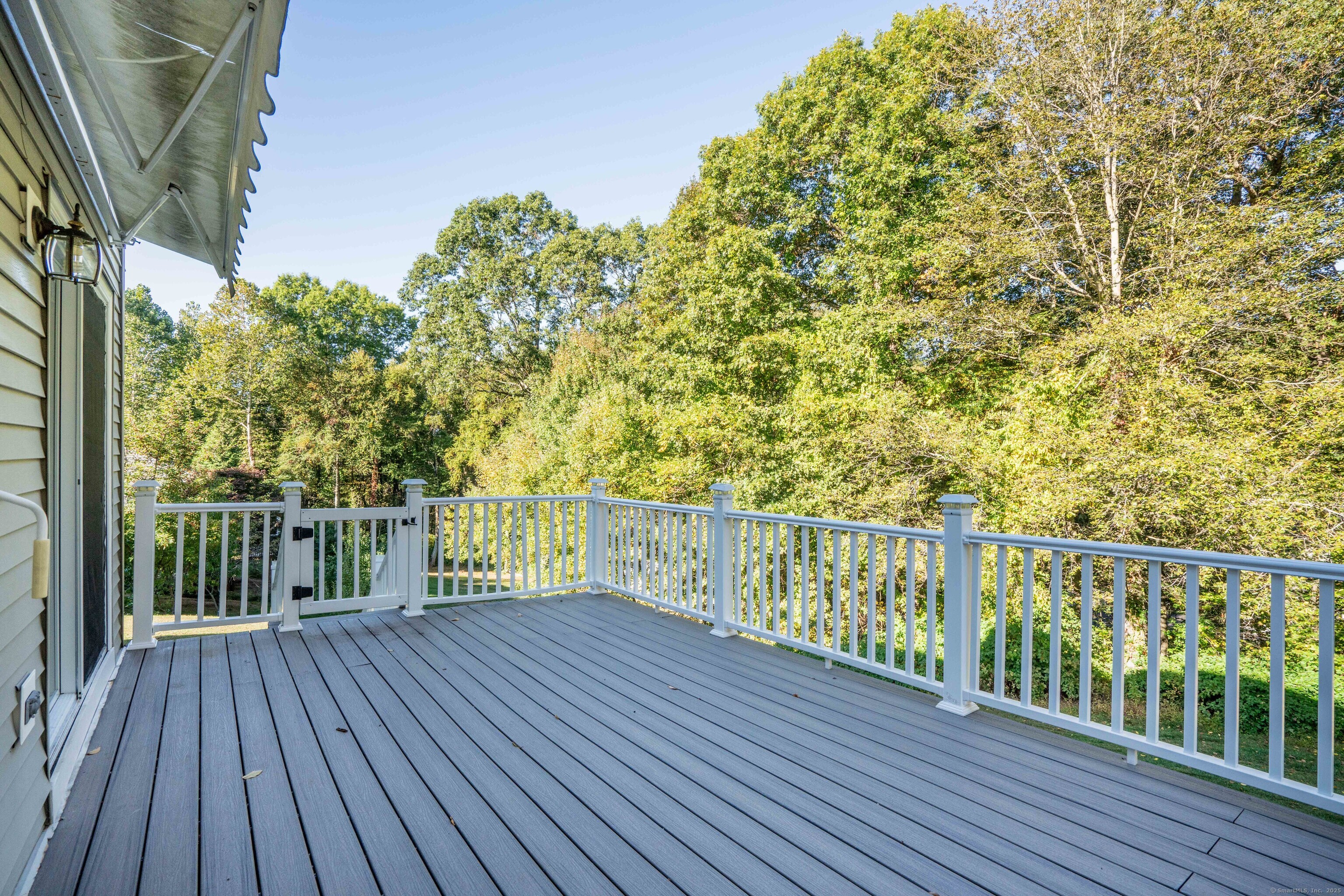 Portland, Connecticut 06480, United States, 3 Bedrooms Bedrooms, ,3 BathroomsBathrooms,Residential,Active,222788