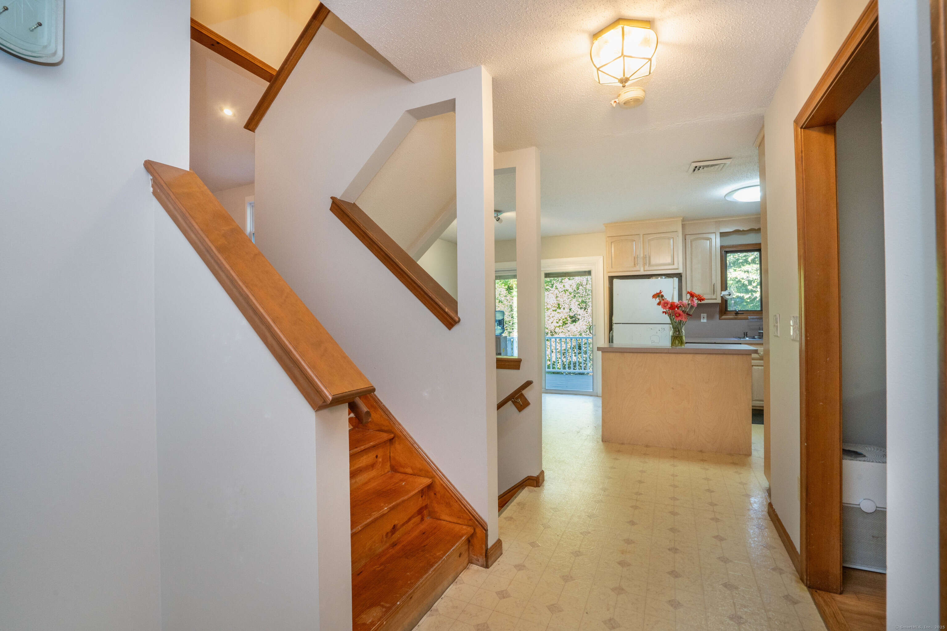 Portland, Connecticut 06480, United States, 3 Bedrooms Bedrooms, ,3 BathroomsBathrooms,Residential,Active,222788