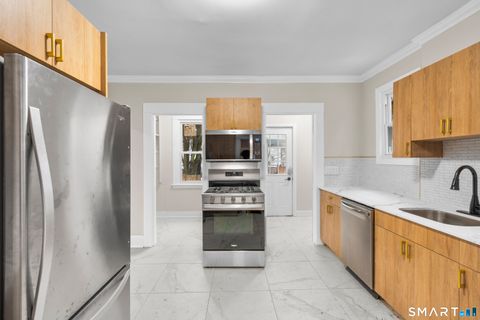 Tiny photo for 30 Washington Manor Avenue, West Haven, CT 06516 (MLS # 24157904)