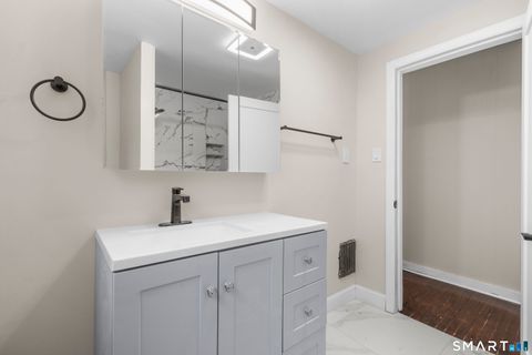 Tiny photo for 30 Washington Manor Avenue, West Haven, CT 06516 (MLS # 24157904)