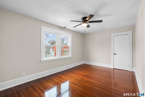 Tiny photo for 30 Washington Manor Avenue, West Haven, CT 06516 (MLS # 24157904)