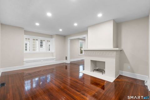 Tiny photo for 30 Washington Manor Avenue, West Haven, CT 06516 (MLS # 24157904)