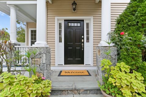 Tiny photo for 25 Country Road #25, Fairfield, CT 06824 (MLS # 24134028)