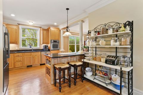 Tiny photo for 25 Country Road #25, Fairfield, CT 06824 (MLS # 24134028)