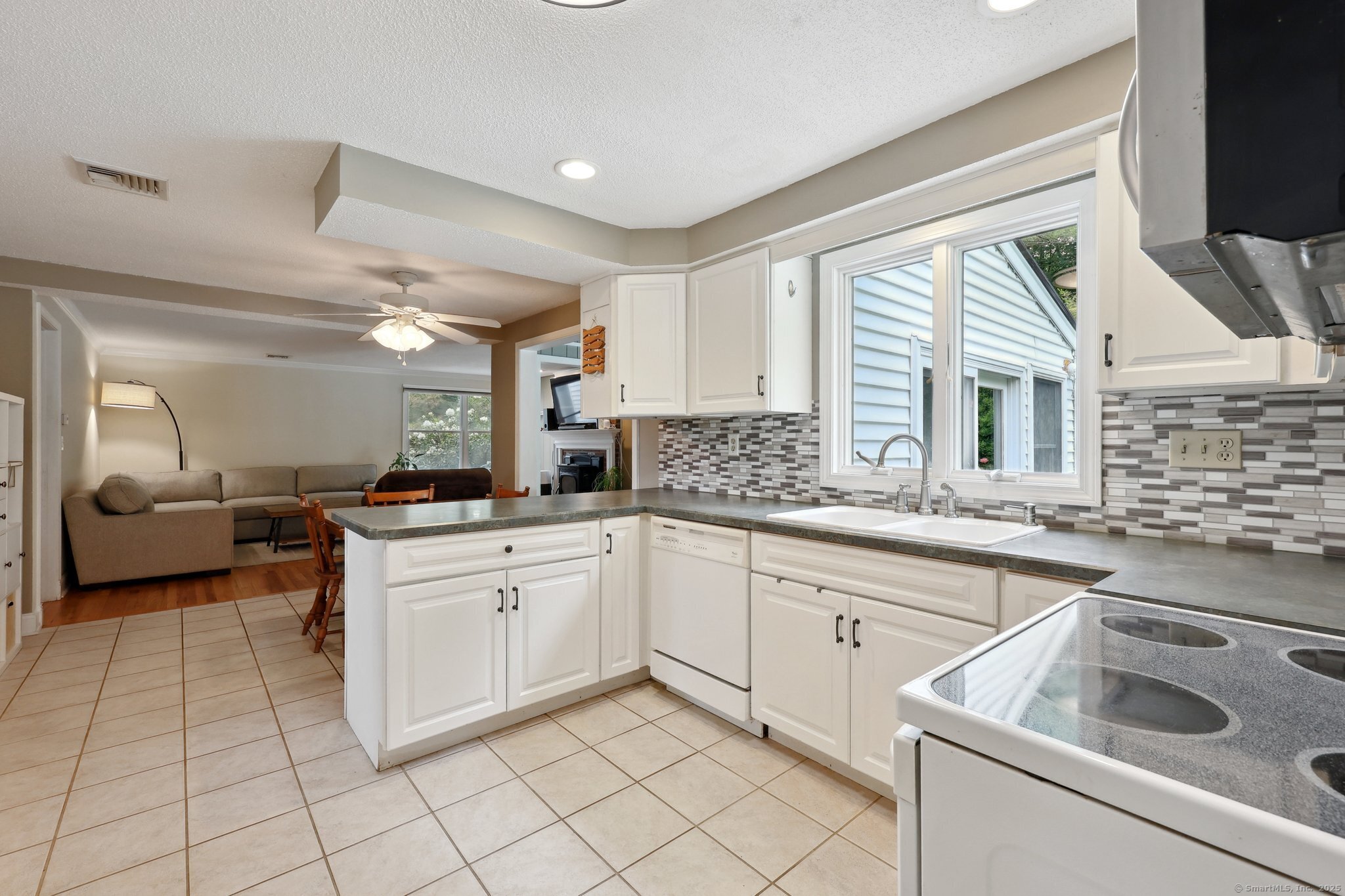 25 New England Drive, Wallingford, Connecticut image 10