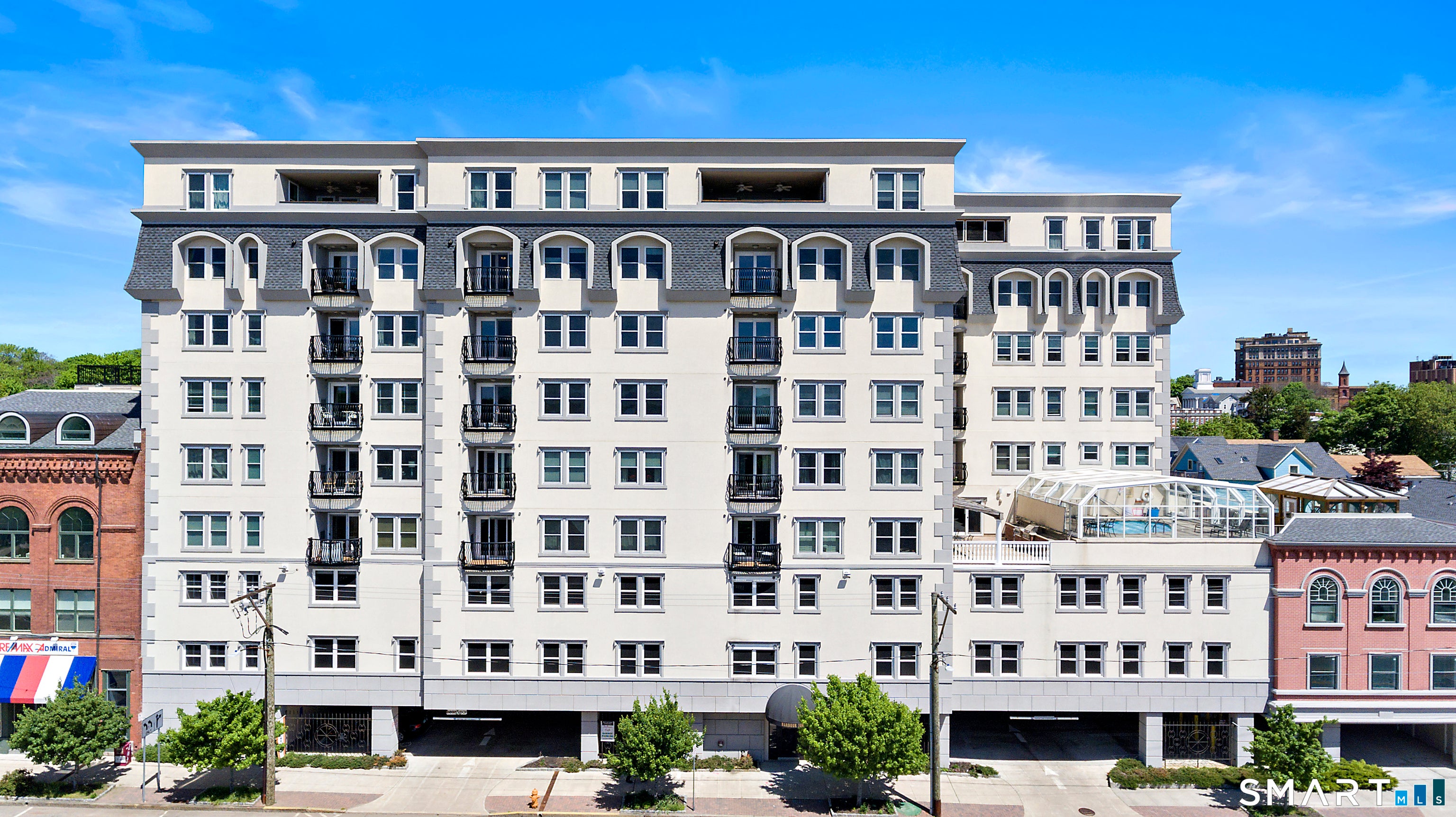 461 Bank Street 706