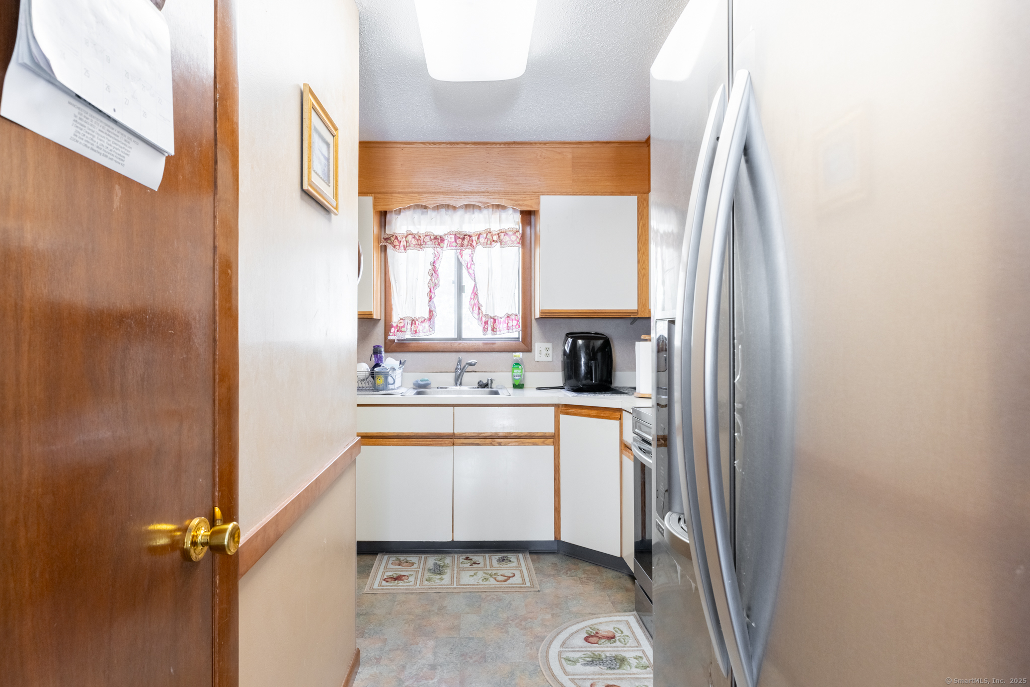 590 E Center Street #F, Manchester, Connecticut image 8