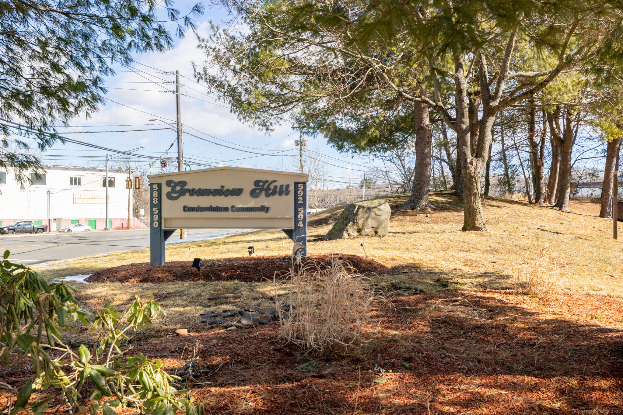 590 E Center Street #F, Manchester, Connecticut image 3
