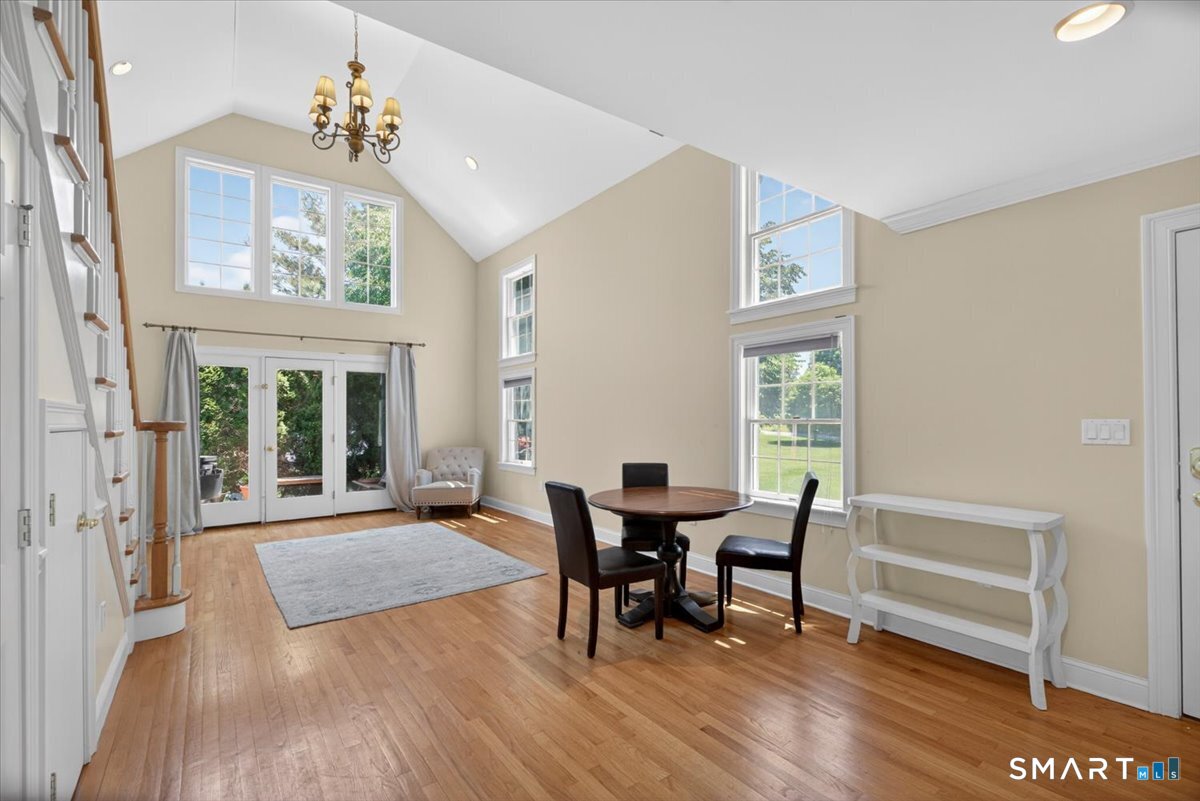 10 Mirror Pond Road 10