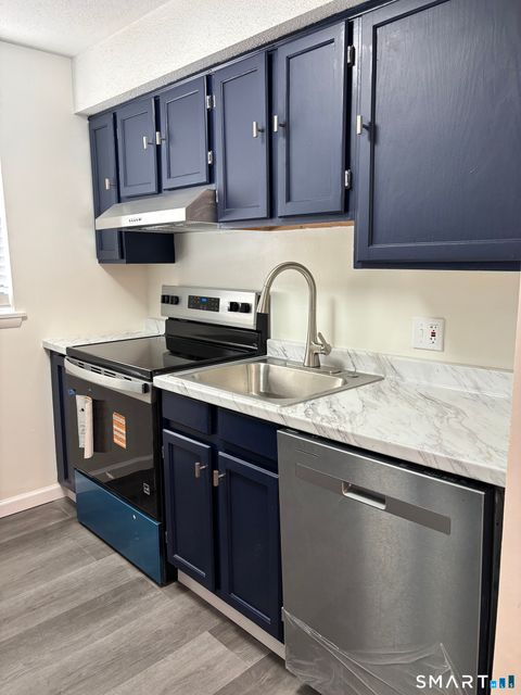 Tiny photo for 11 King Arthur Drive #1B, East Lyme, CT 06357 (MLS # 24153130)