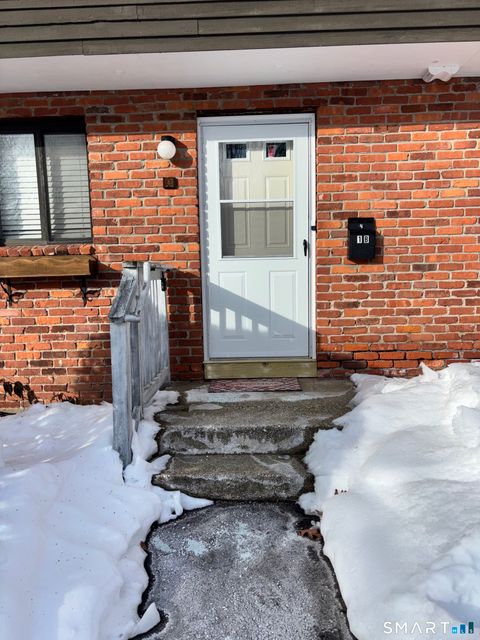 Photo of 11 King Arthur Drive #1B, East Lyme, CT 06357 (MLS # 24153130)