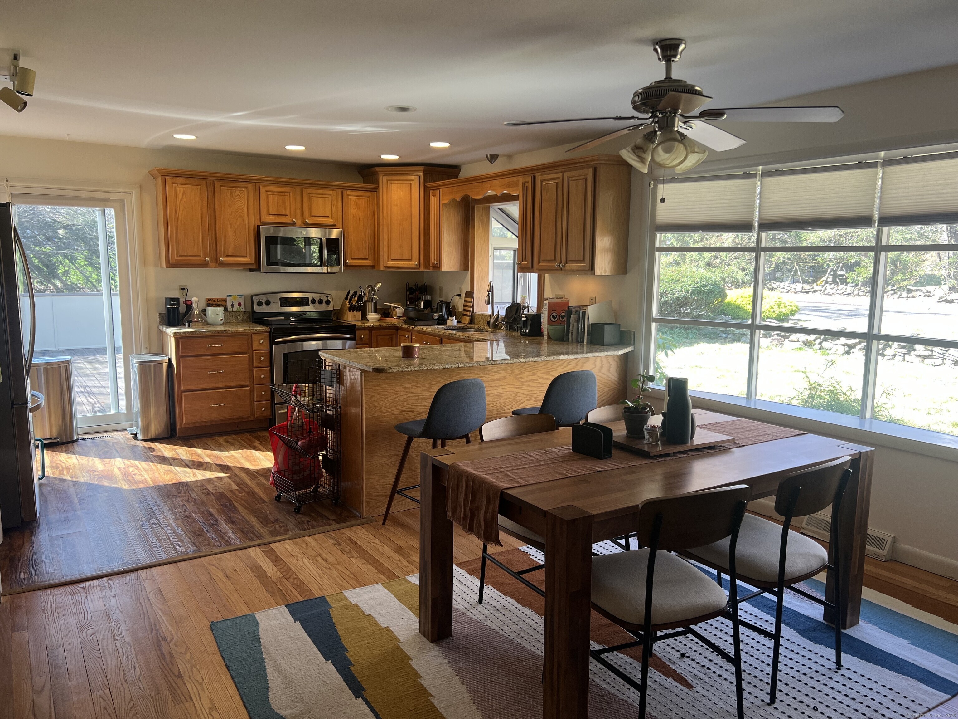 12 Fox Road, Trumbull, Connecticut image 3