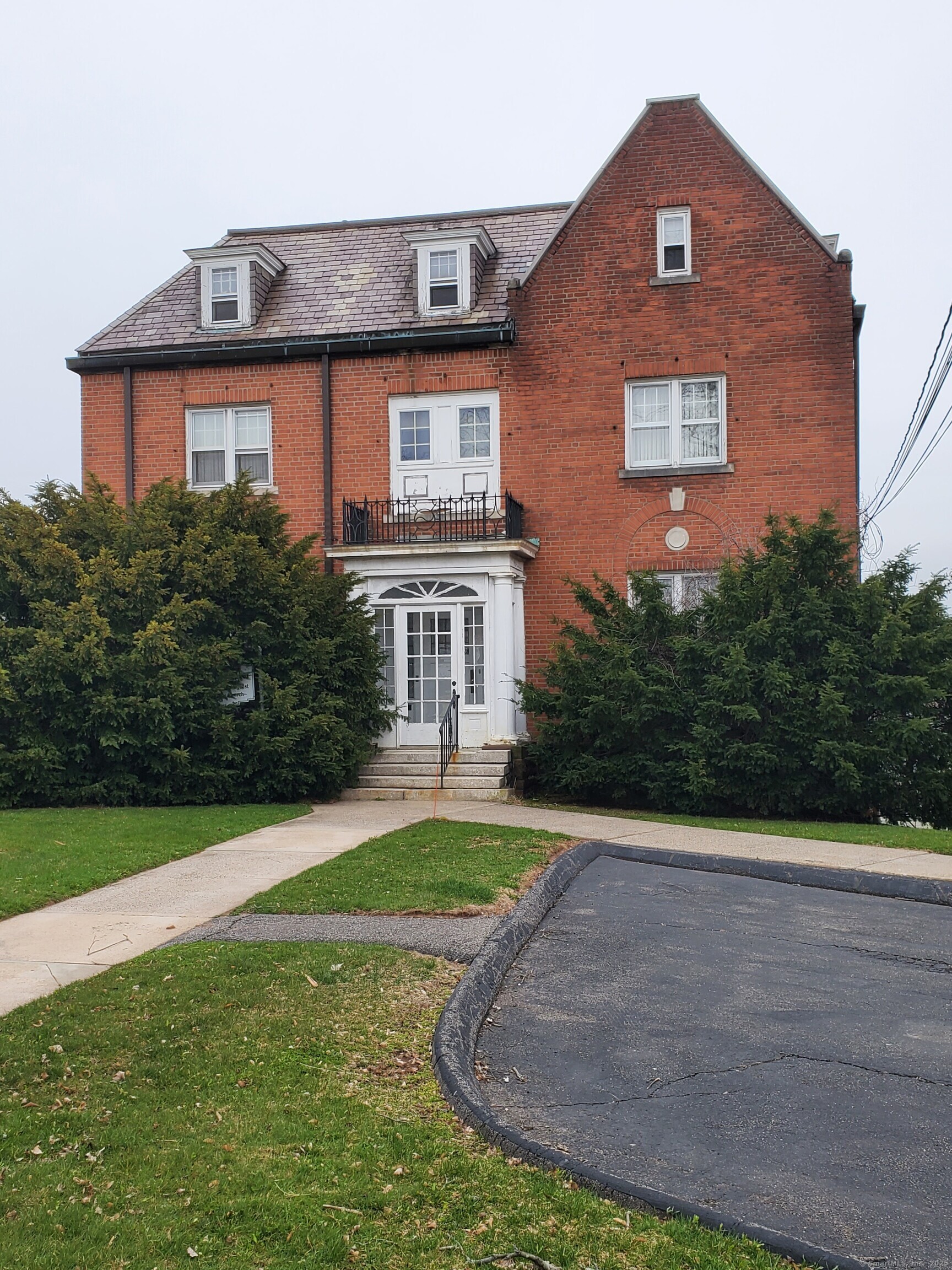 655 East Street