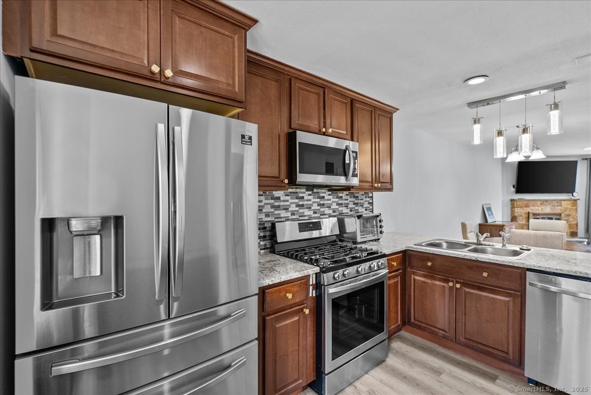 32 Pequot Drive #32, Rocky Hill, Connecticut image 6