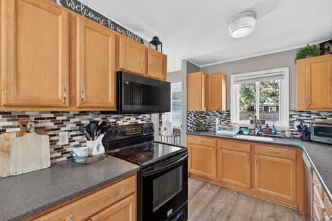 Tiny photo for 5 Robin Lane, Clinton, CT 06413 (MLS # 24142355)