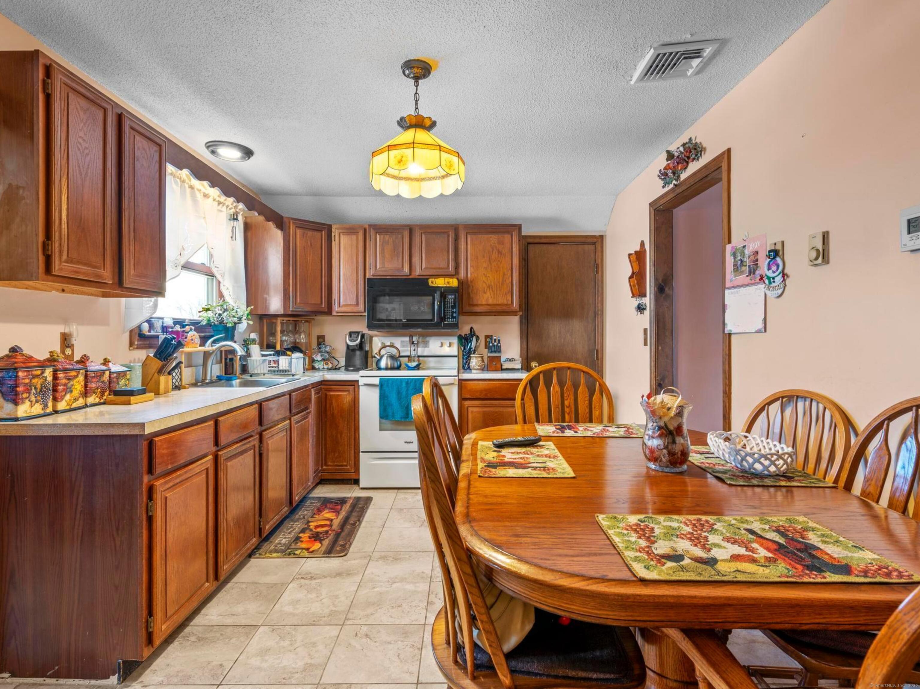 145 Geddes Terrace, Waterbury, Connecticut image 27