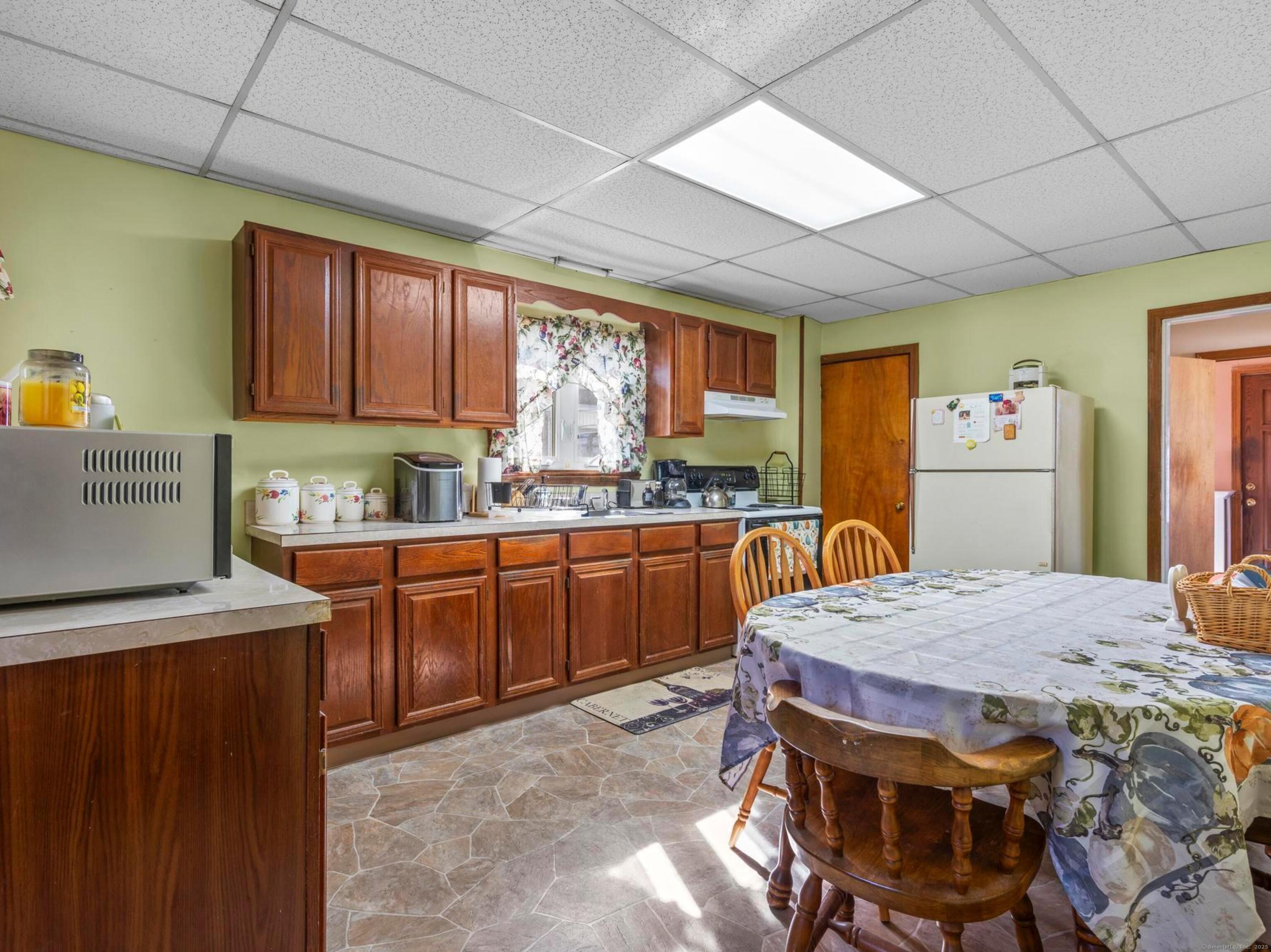145 Geddes Terrace, Waterbury, Connecticut image 10