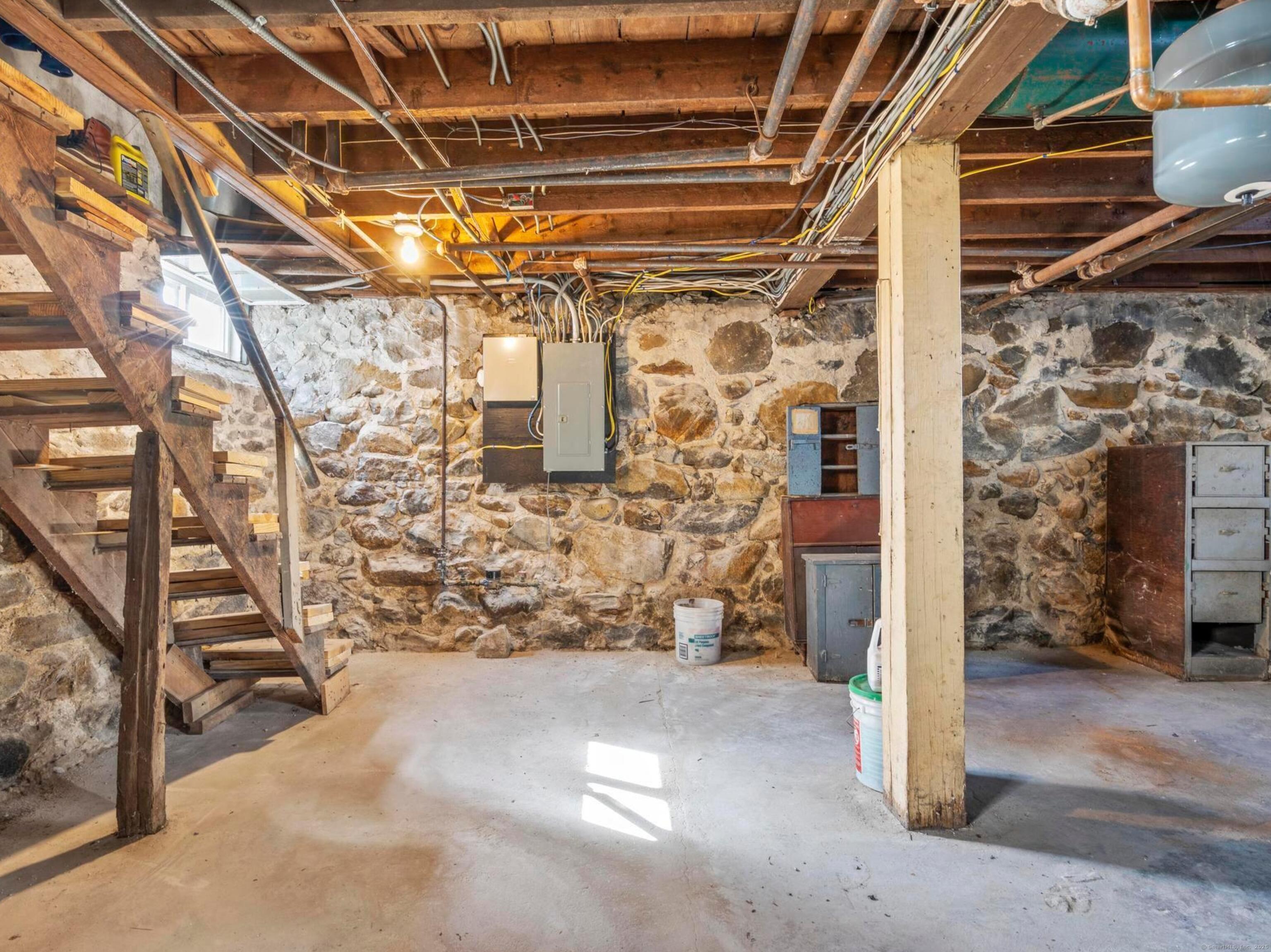 145 Geddes Terrace, Waterbury, Connecticut image 30