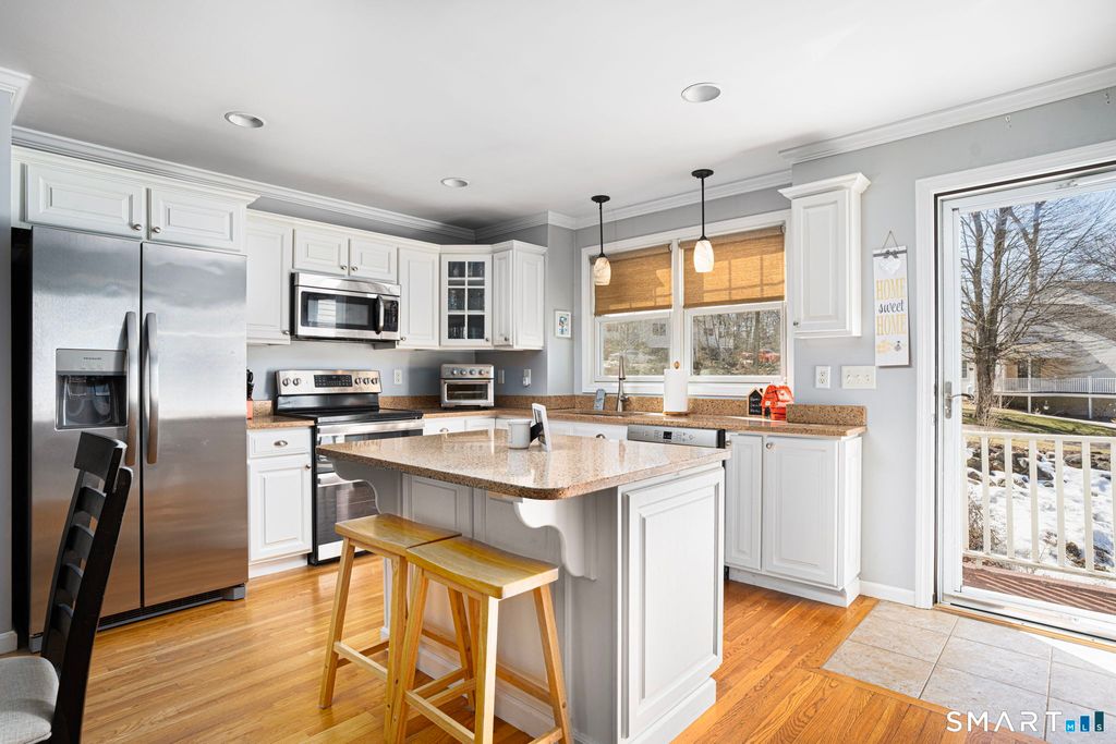 Photo of 125 Murphys Drive #125, Groton, CT 06340 (MLS # 24157230)