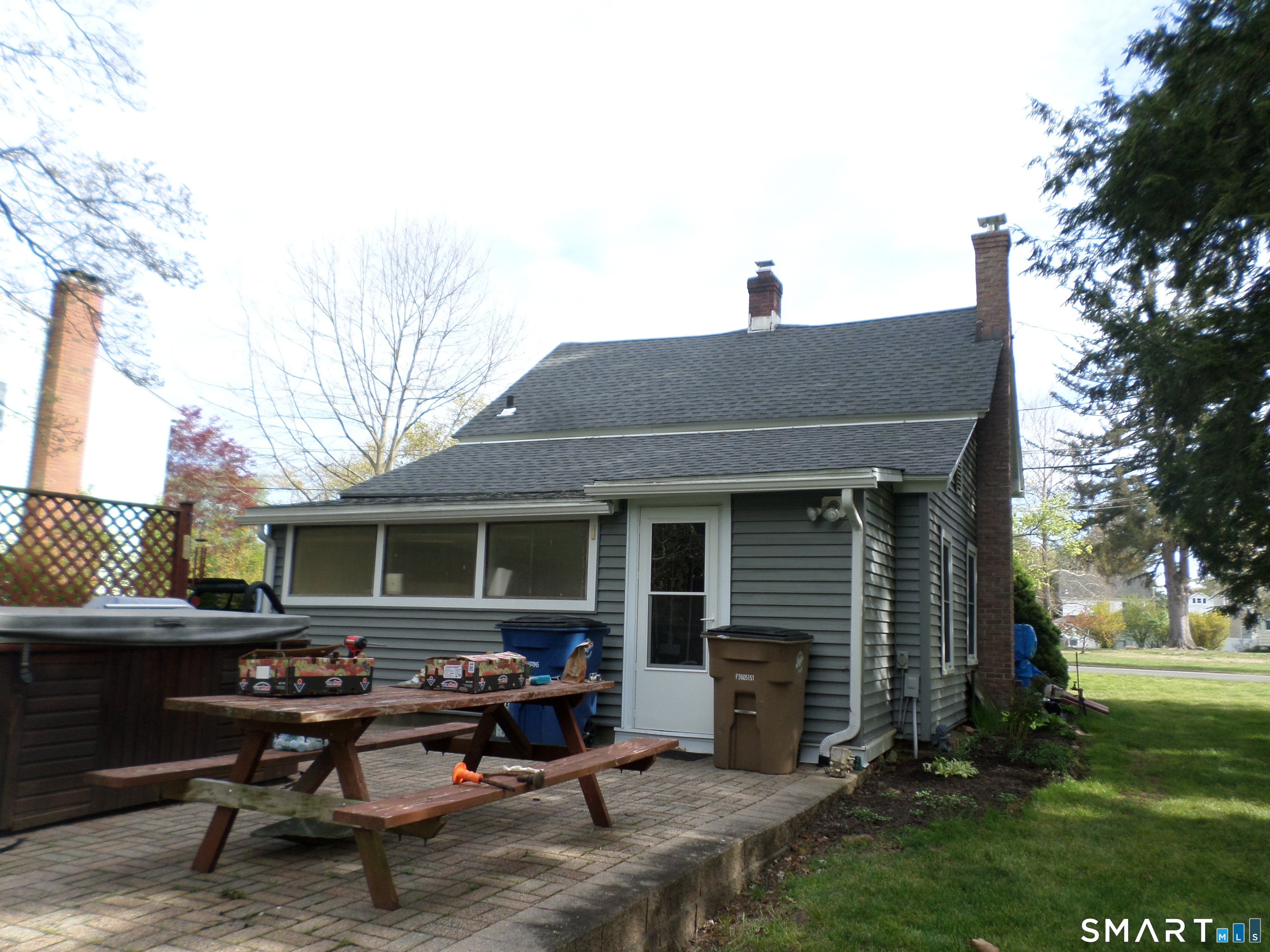 19 Hale Street