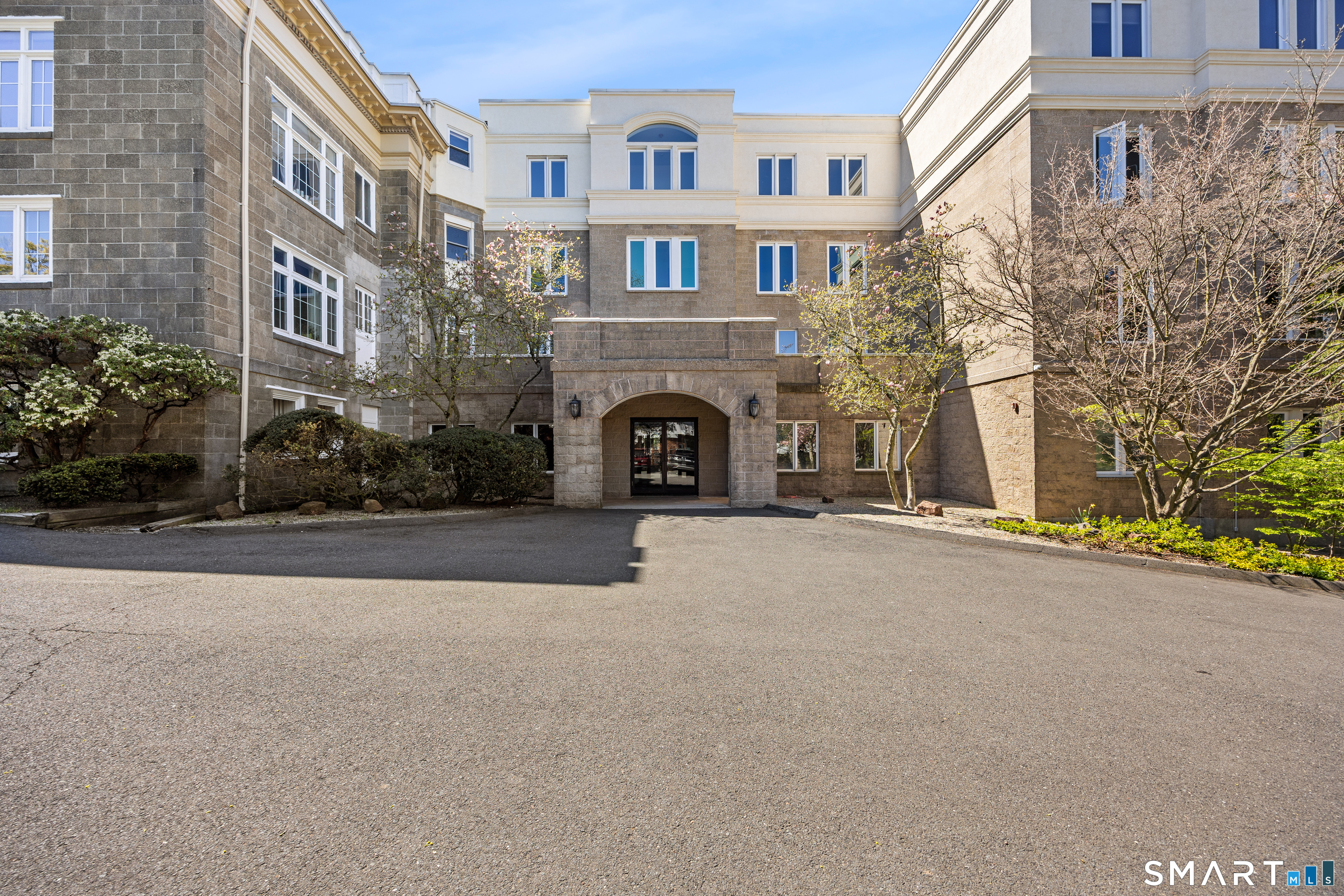 500 Prospect Street 3B