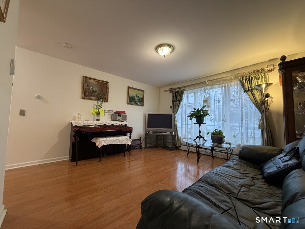 5 Thamesview Road