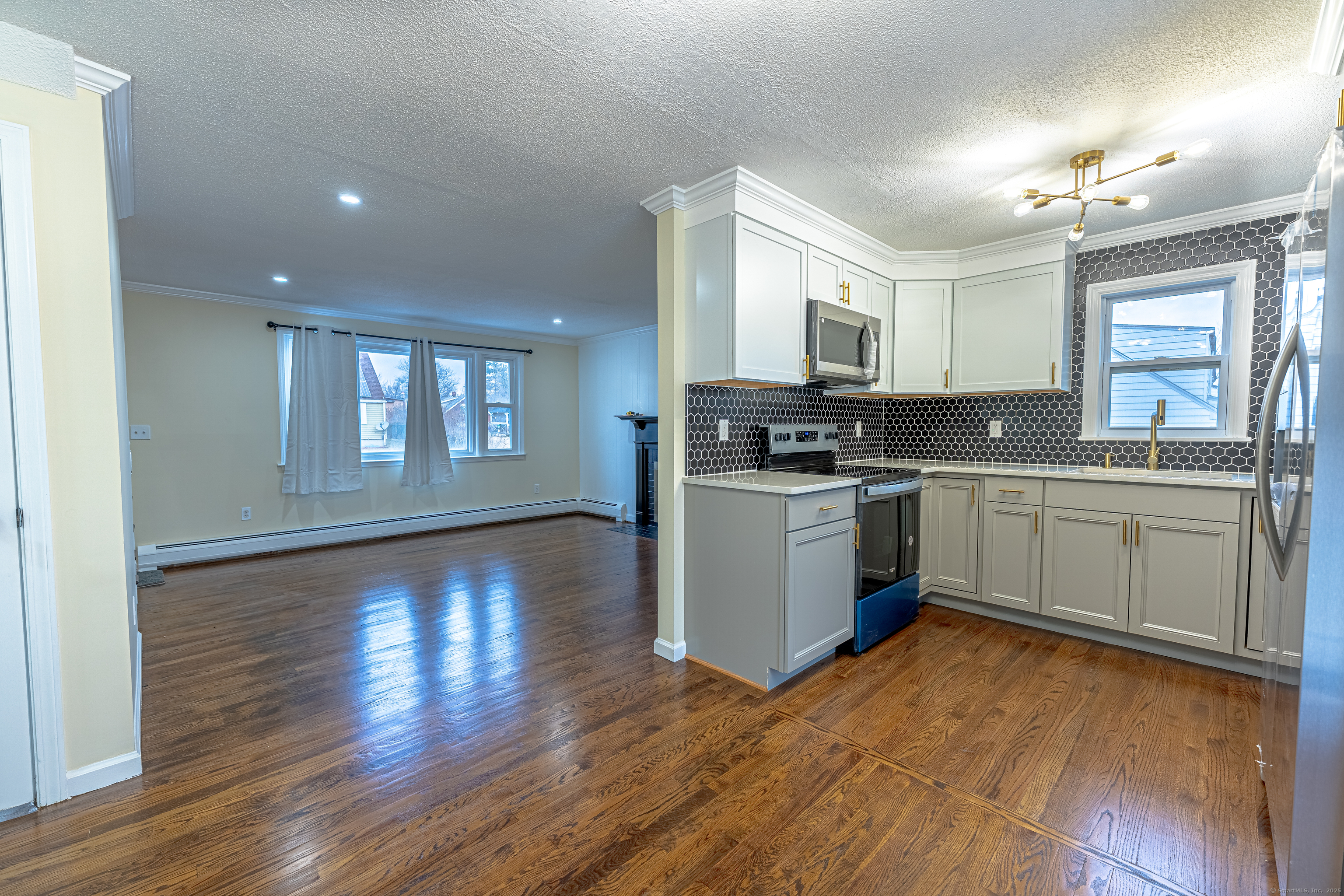 83 Corey Street, Windsor, Connecticut image 8