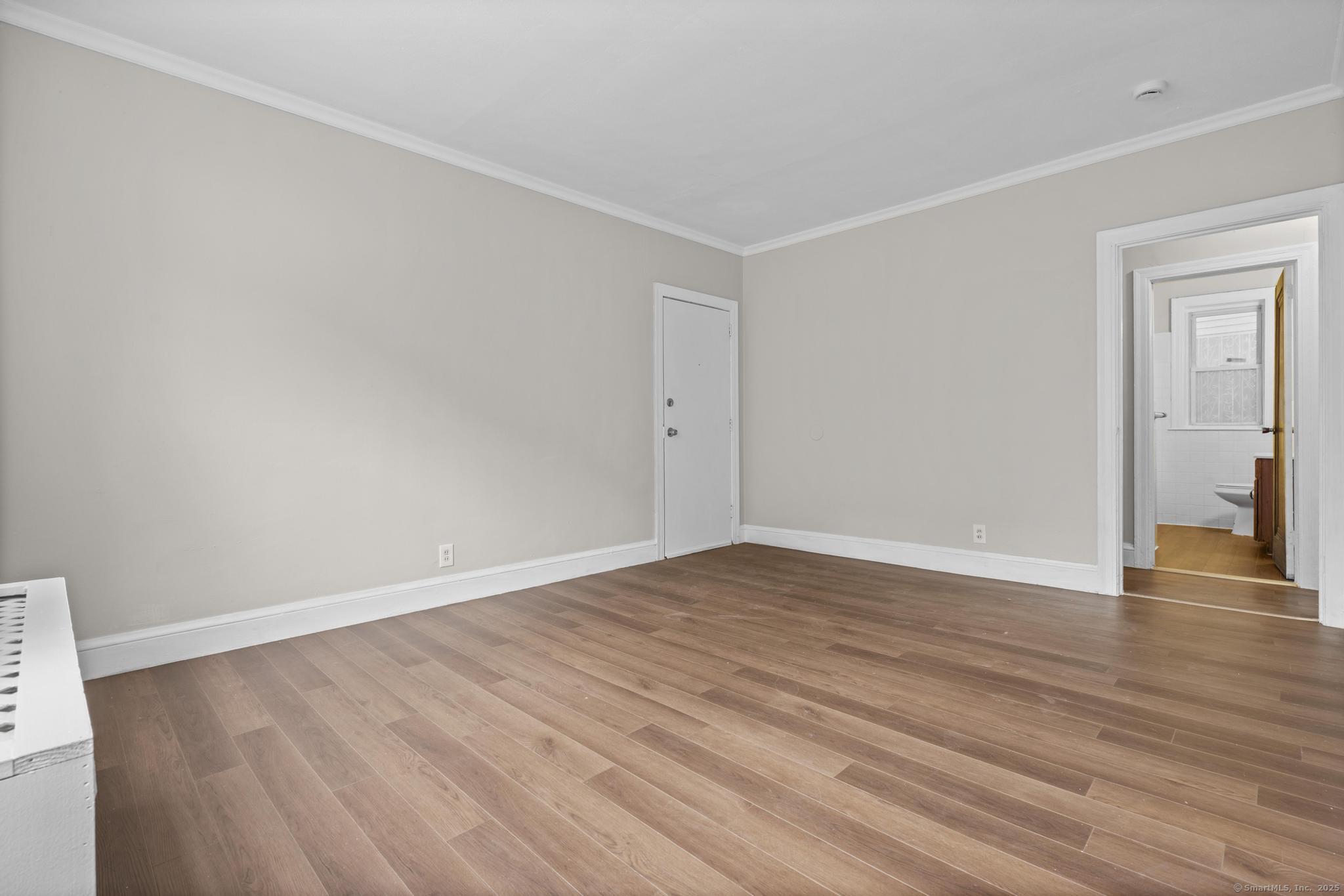 Hartford, Connecticut 06154, United States, 1 Bedroom Bedrooms, ,1 BathroomBathrooms,Residential,Active,144430