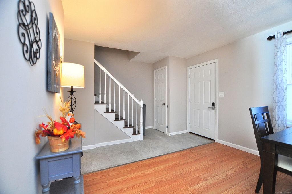 Photo of 30 Southgate Drive #30, Glastonbury, CT 06073 (MLS # 24131899)