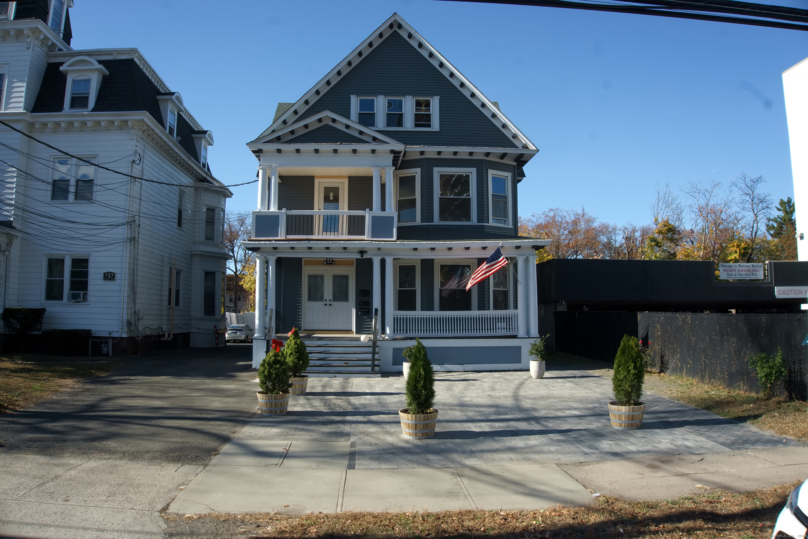 Rental Property at Sherman Avenue Apt 2, New Haven, Connecticut - Bedrooms: 3 
Bathrooms: 1 
Rooms: 6  - $2,800 MO.