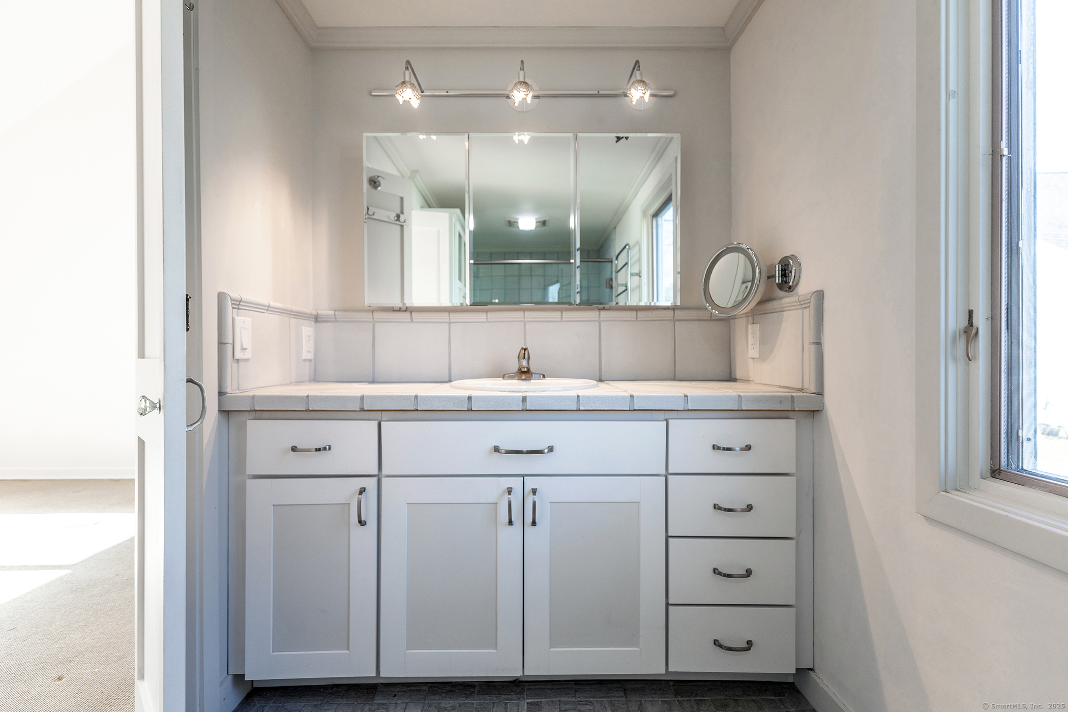 87 Canaan Road #APT 3H, Salisbury, Connecticut image 17