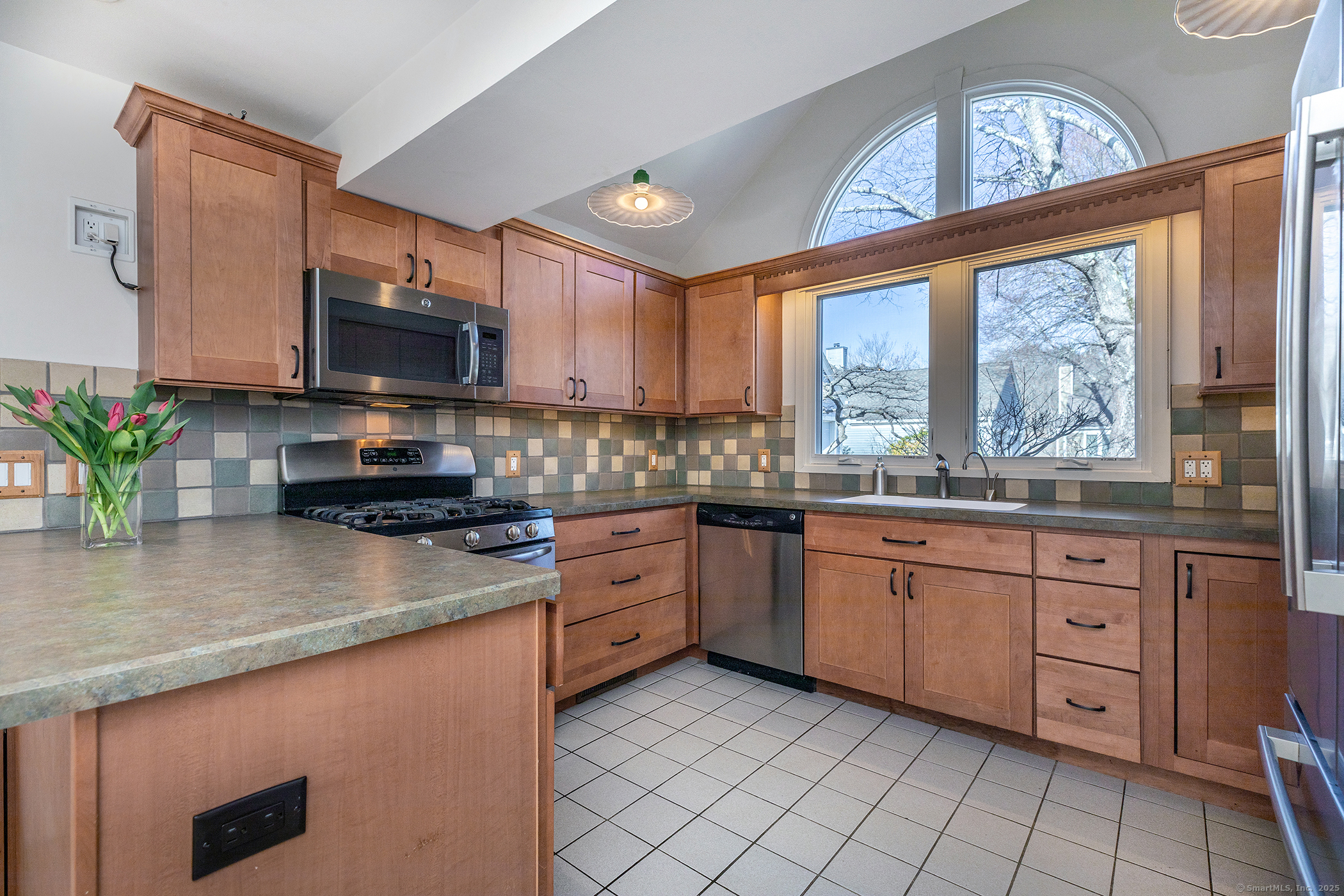 87 Canaan Road #APT 3H, Salisbury, Connecticut image 4
