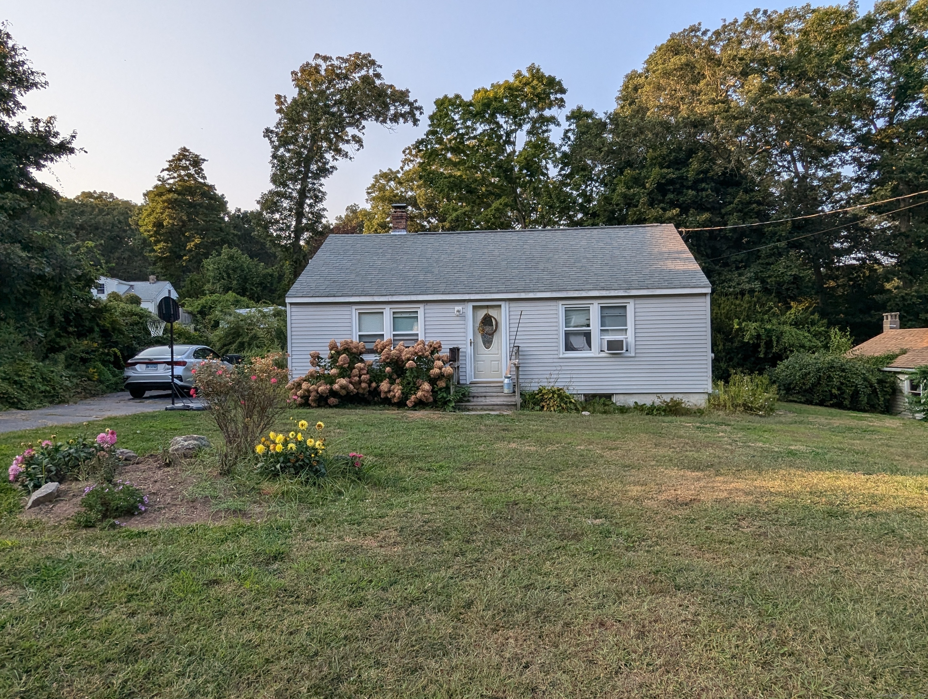10 Rocky Ledge Drive, Clinton, Connecticut image 1
