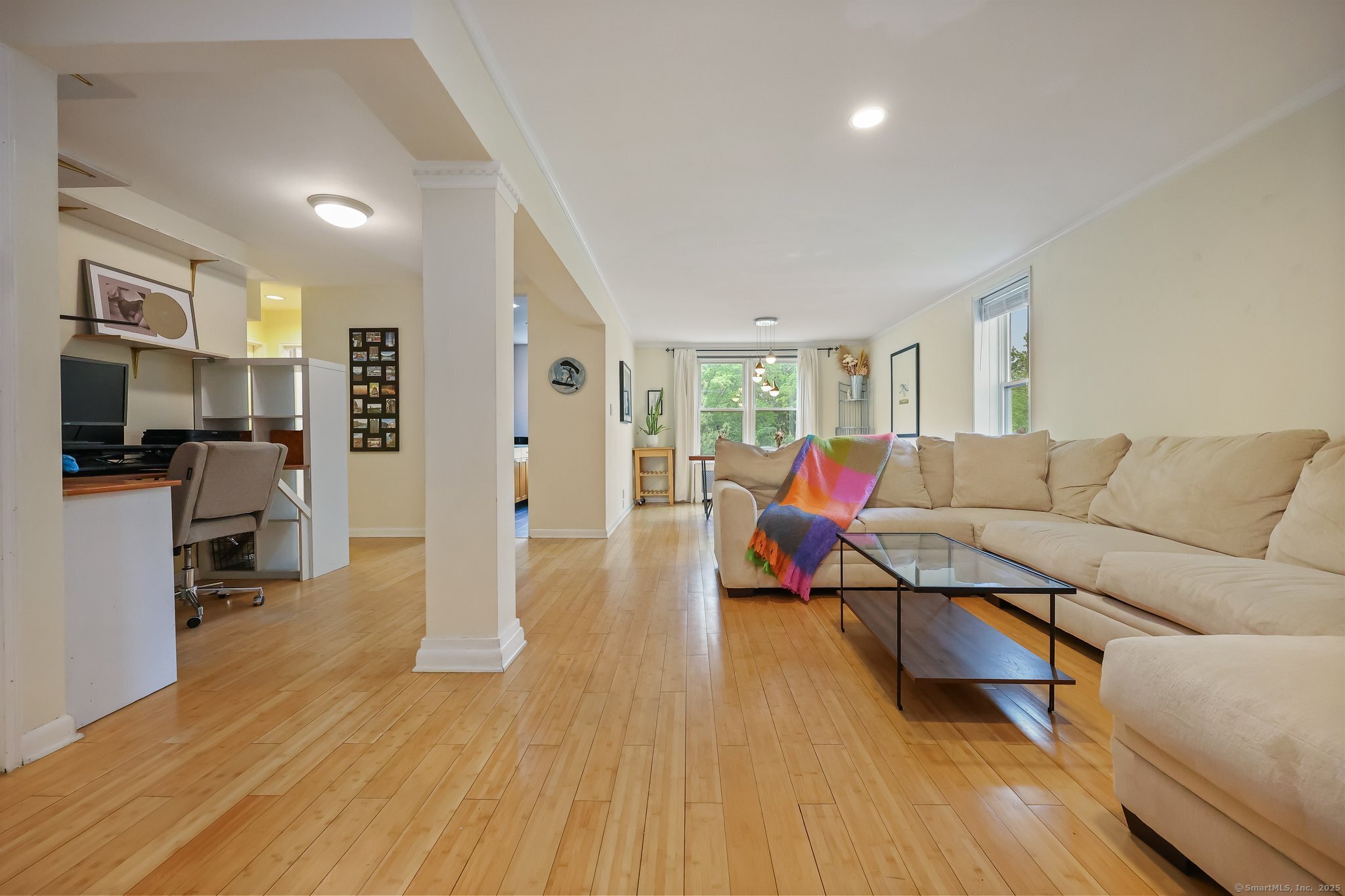 Property for Sale at 7 4th Street 1C, Stamford, Connecticut - Bedrooms: 2 
Bathrooms: 1 
Rooms: 4  - $390,000