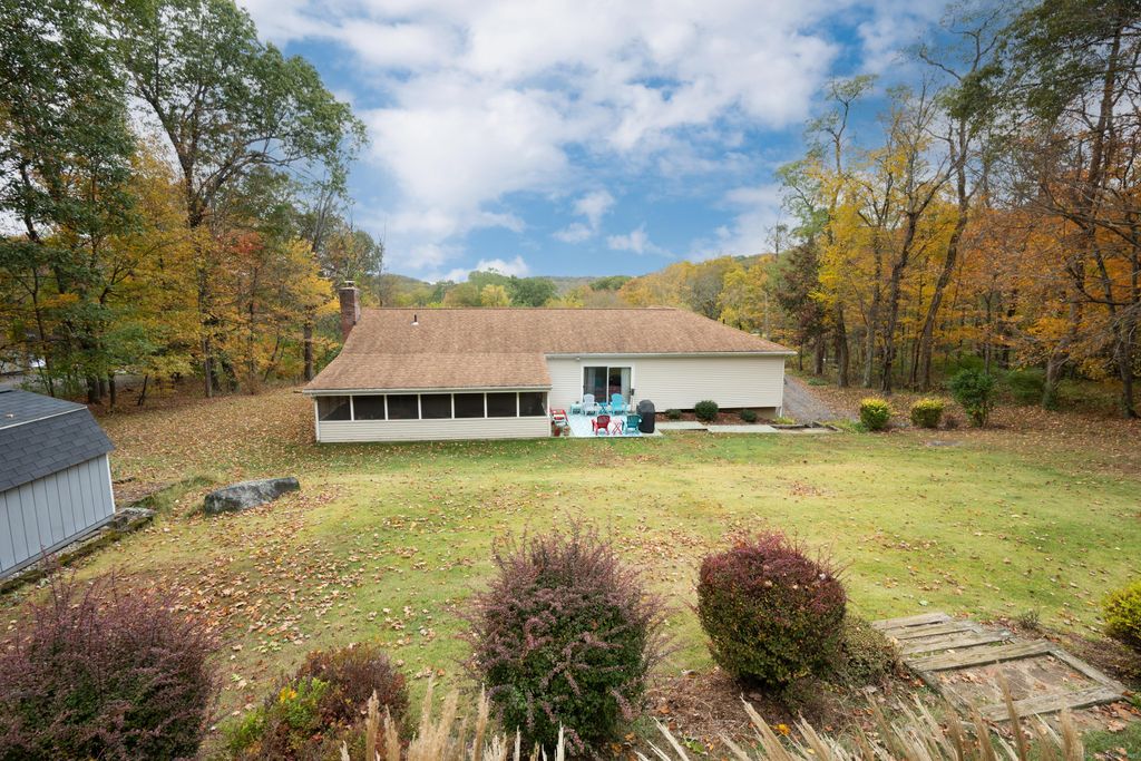 Photo of 1 Joe-L&#39;s Drive, New Fairfield, CT 06812 (MLS # 24131970)