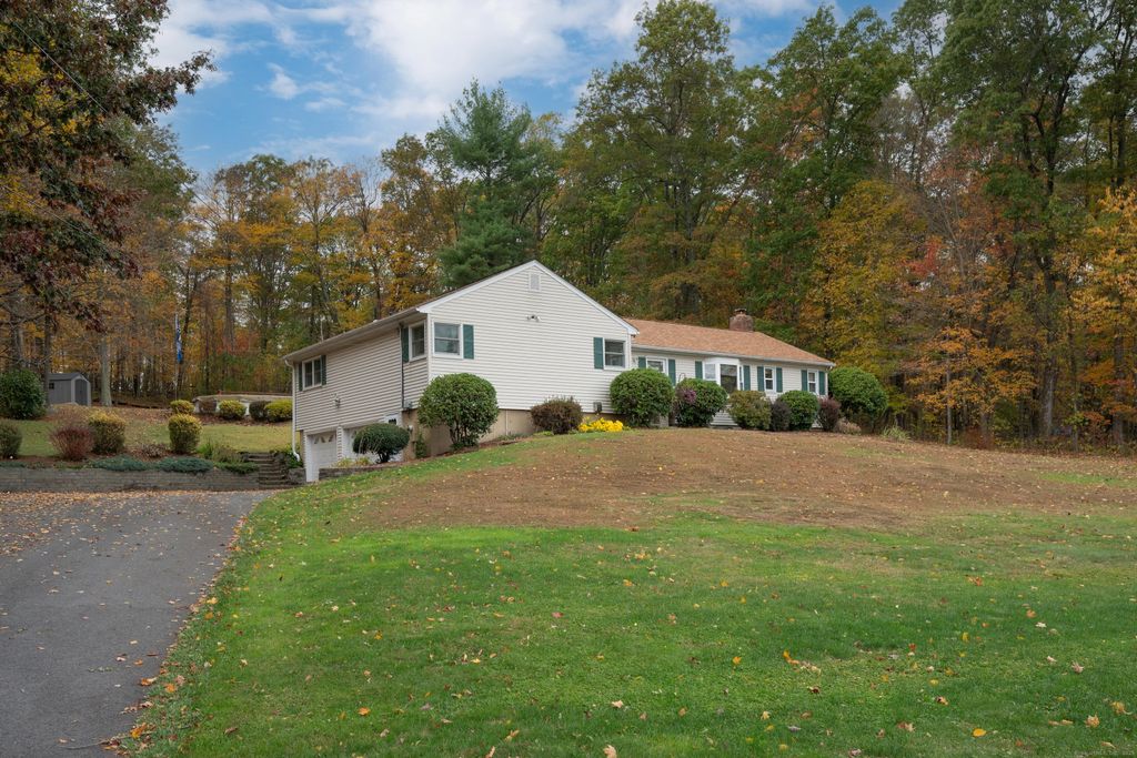 Photo of 1 Joe-L&#39;s Drive, New Fairfield, CT 06812 (MLS # 24131970)
