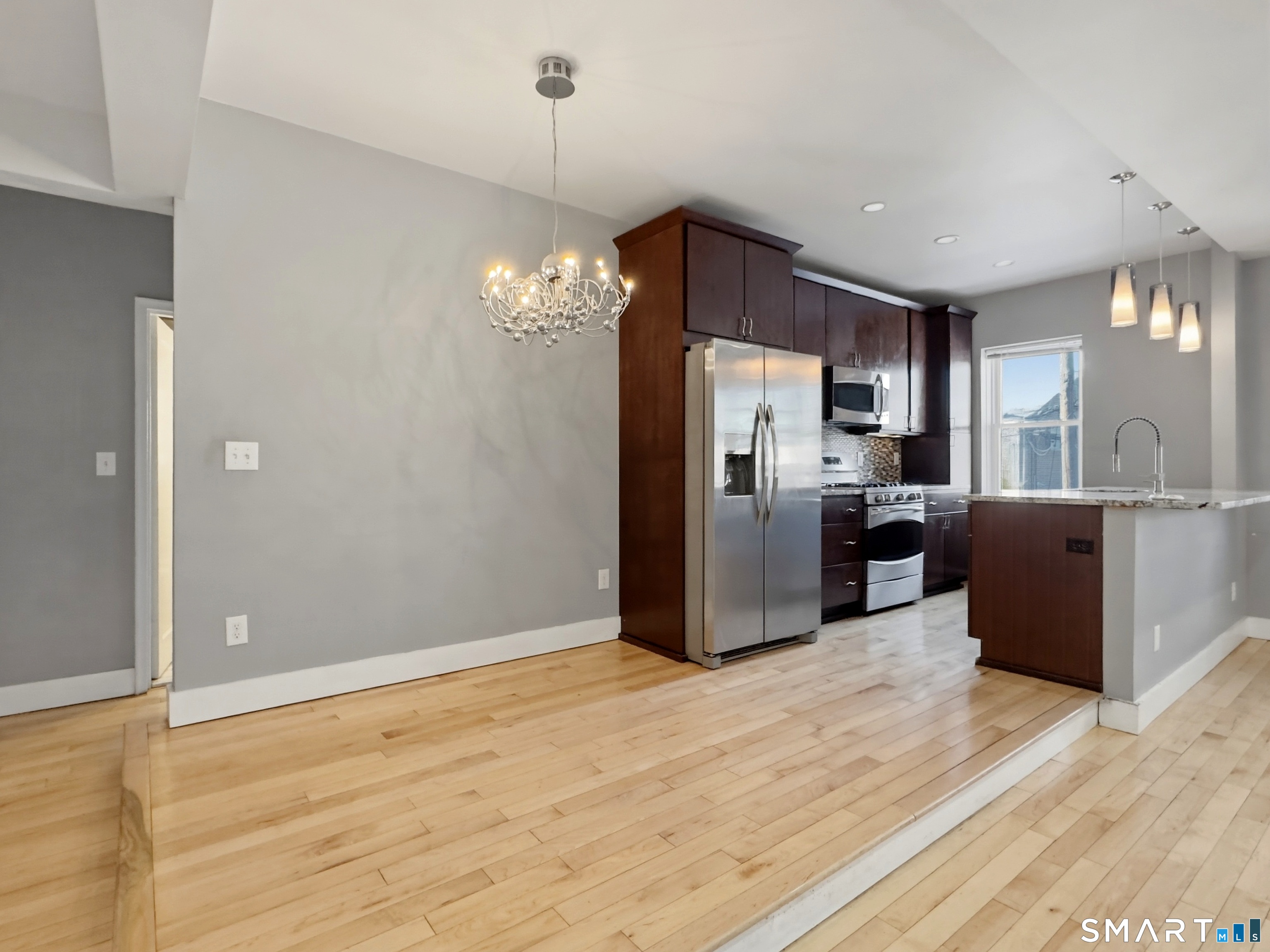 70 Strawberry Hill Avenue APT 2-2B