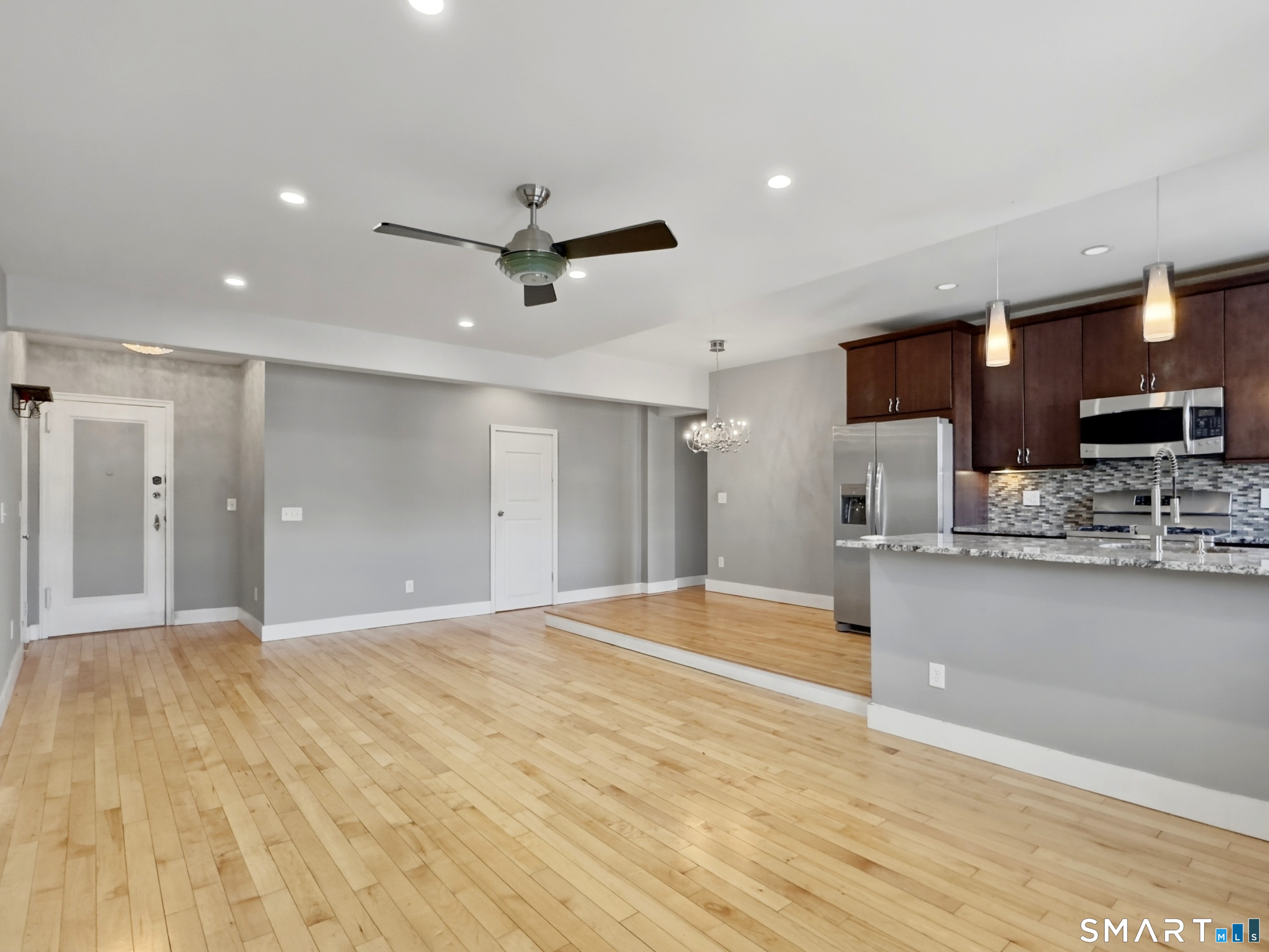 70 Strawberry Hill Avenue APT 2-2B